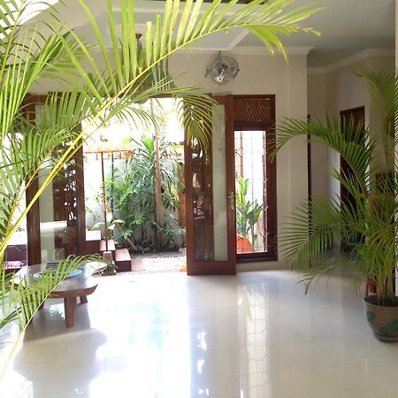Seminyak Hideaway Hotel Exterior photo