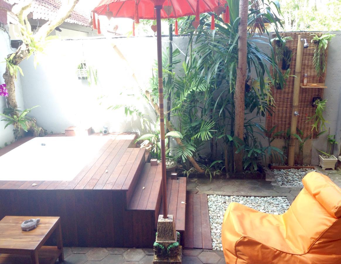 Seminyak Hideaway Hotel Exterior photo